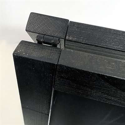 Wooden Kreidetafel Kundenstopper aus Holz mit Stahlbrett 59x78cm - schwarz gebeizte Buche