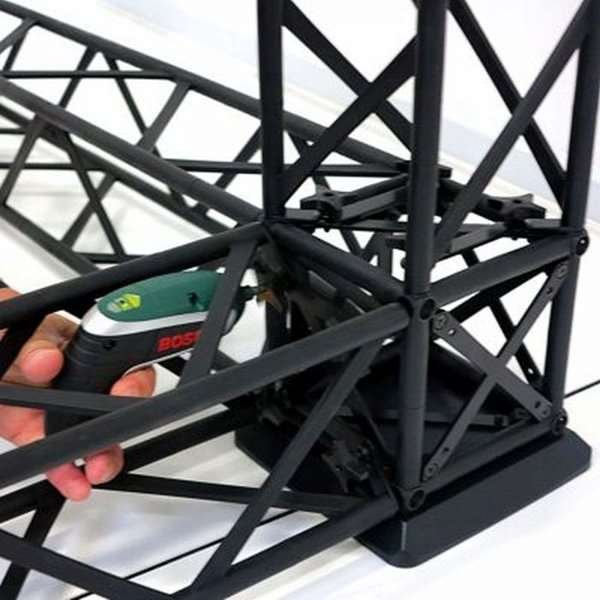 Crown Truss 15 Messewand mit Banner - schwarz