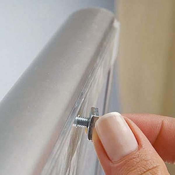 Handdesinfektionsständer mit Ablage und A4-Klapprahmen