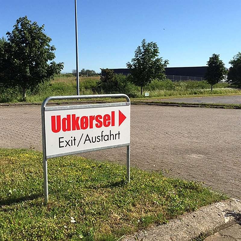 Estate Sign XL Maklerschild ohne Platte und ohne Druck