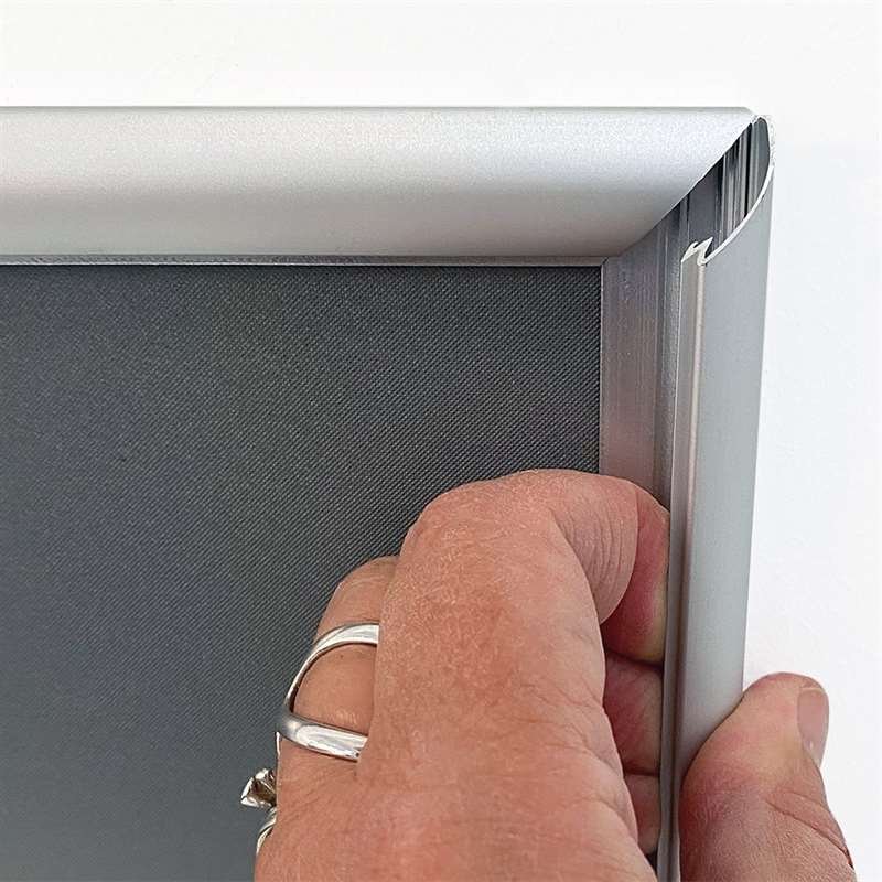 Klapprahmen mit 17mm Aluminiumprofil, Silber - A2