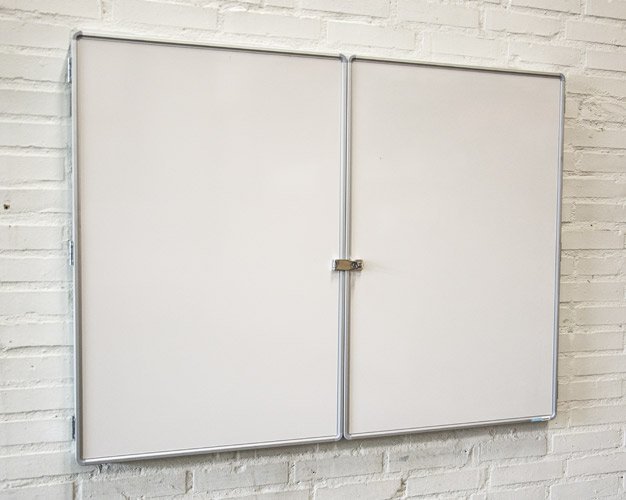 Whiteboard mit 2 Türen (5 Seiten), abschließbar - 60x90 cm (60x180 cm) - ohne Verschlusssystem