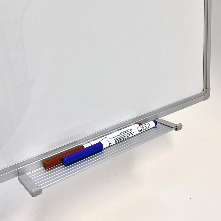 Whiteboard lackiert, 45 x 30 cm, inkl. Mikrofasertuch und 6 Markern