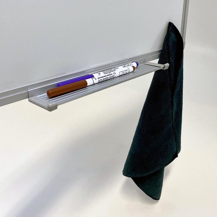 Whiteboard lackiert, 45 x 30 cm, inkl. Mikrofasertuch und 6 Markern