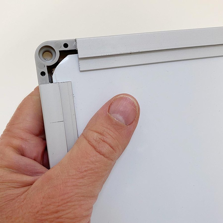 Whiteboard lackiert, 45 x 30 cm, inkl. Mikrofasertuch und 6 Markern