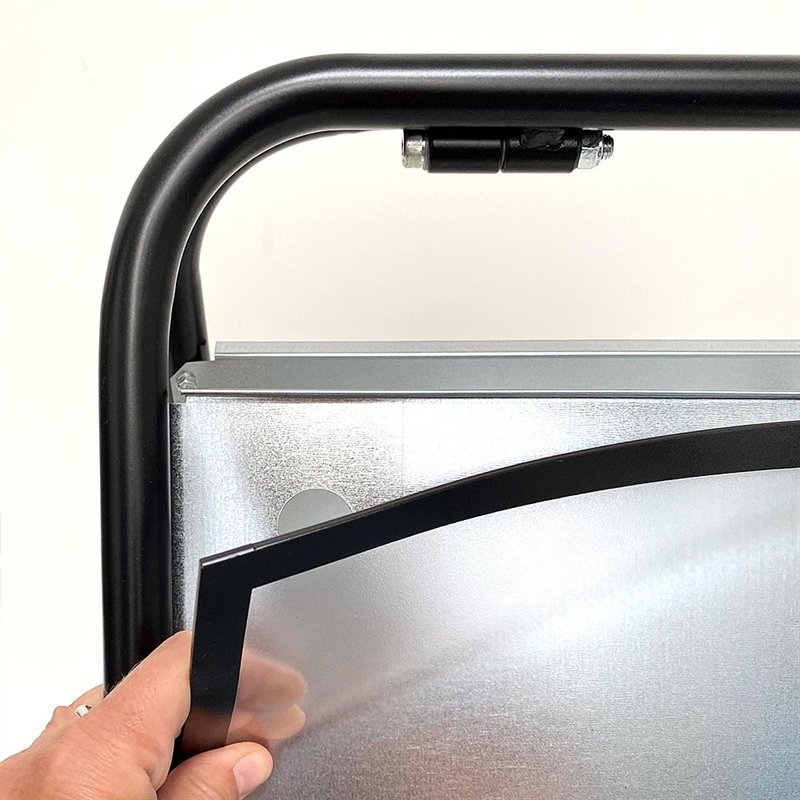 PET-Frontplatte mit Magnet, schwarzer Rand - 73 x 103 cm