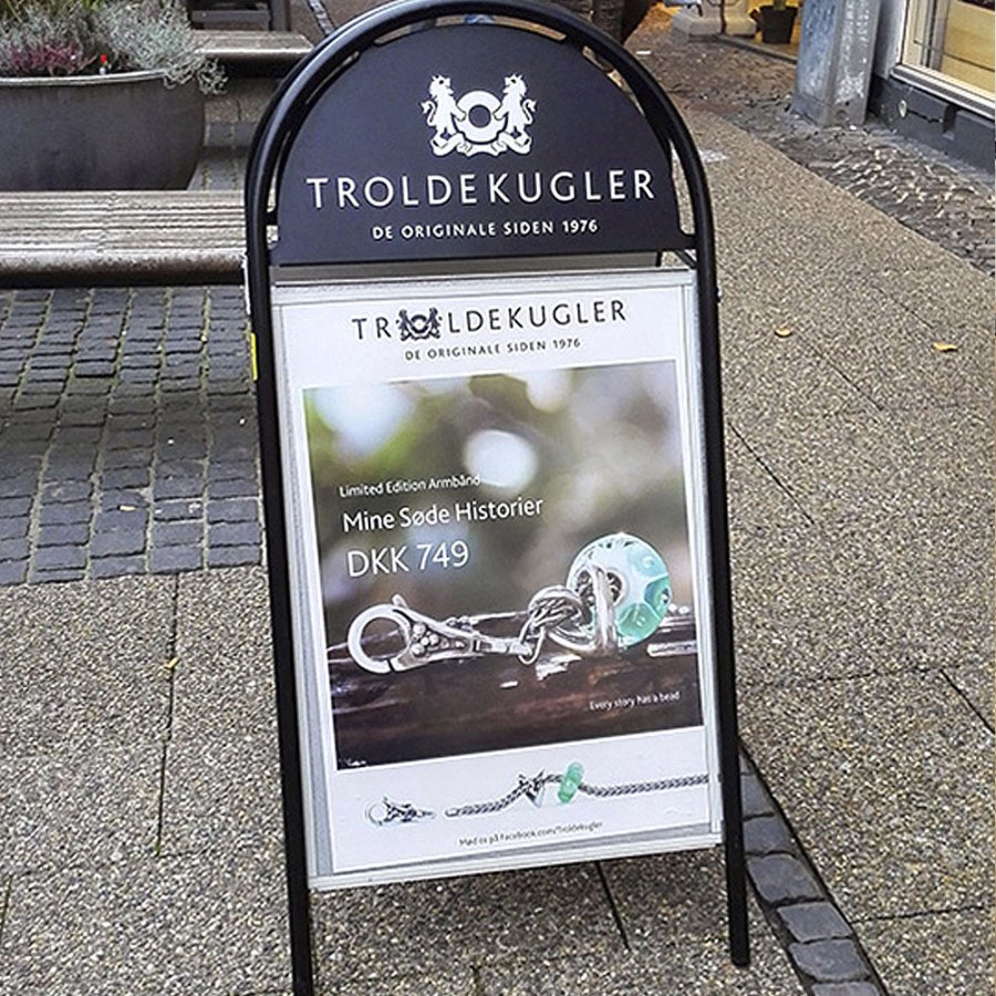Expo Gotik Kundenstopper mit Logo schild - 50x70 cm - Schwarz