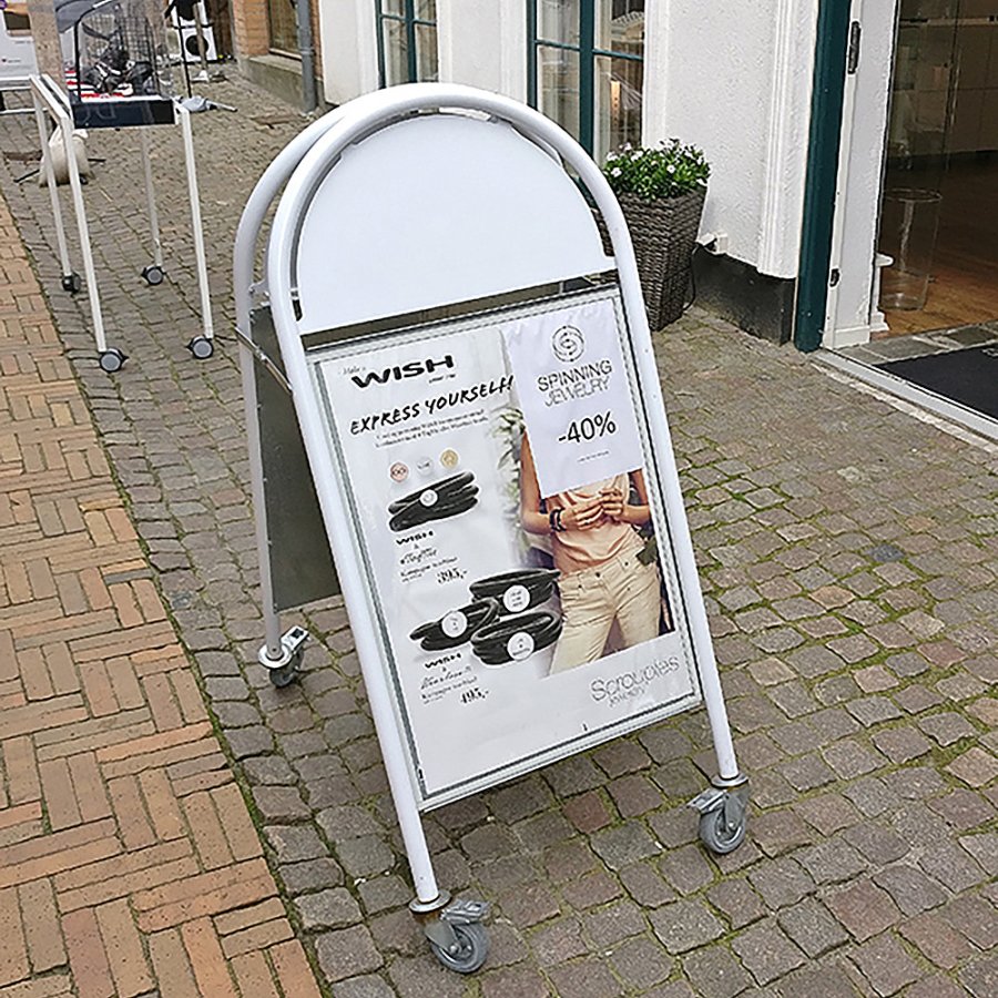 Kundenstopper mit Logoplatte und Rollen, New Gotik Lux, A1, Wei&szlig;