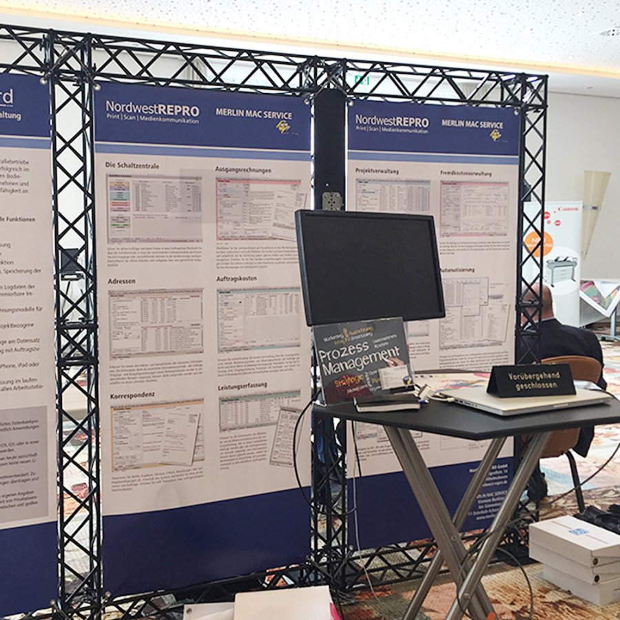 Crown Truss 15 3-teilige Messewand - schwarz