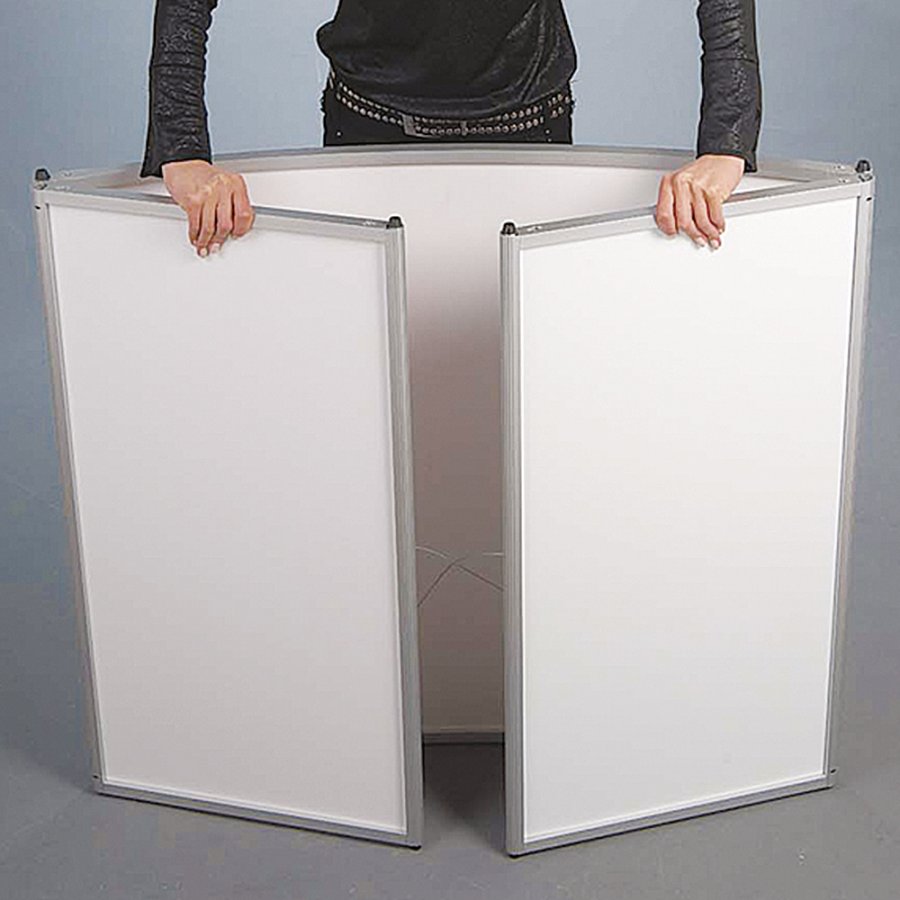 Geschwungene Messetheke mit Tischplatte in Holzoptik