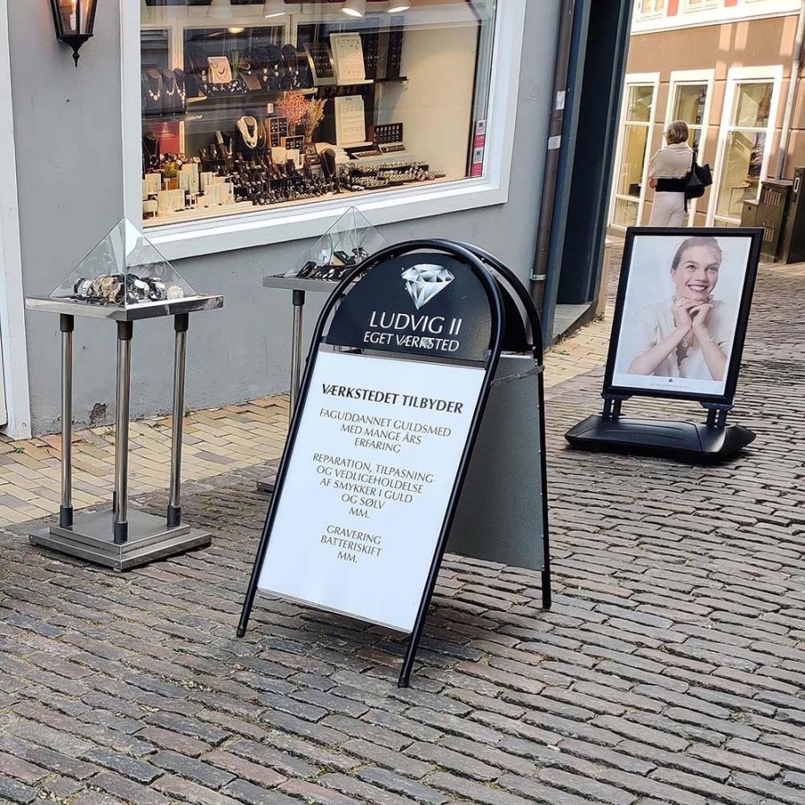 Wind-Sign Waterbase Pro Kundenstopper - schwarz - 50 x 70 cm