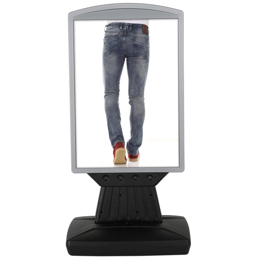 Kunststoffschild mit Fu&szlig; - schwarzer Wassertank - silberne Oberseite