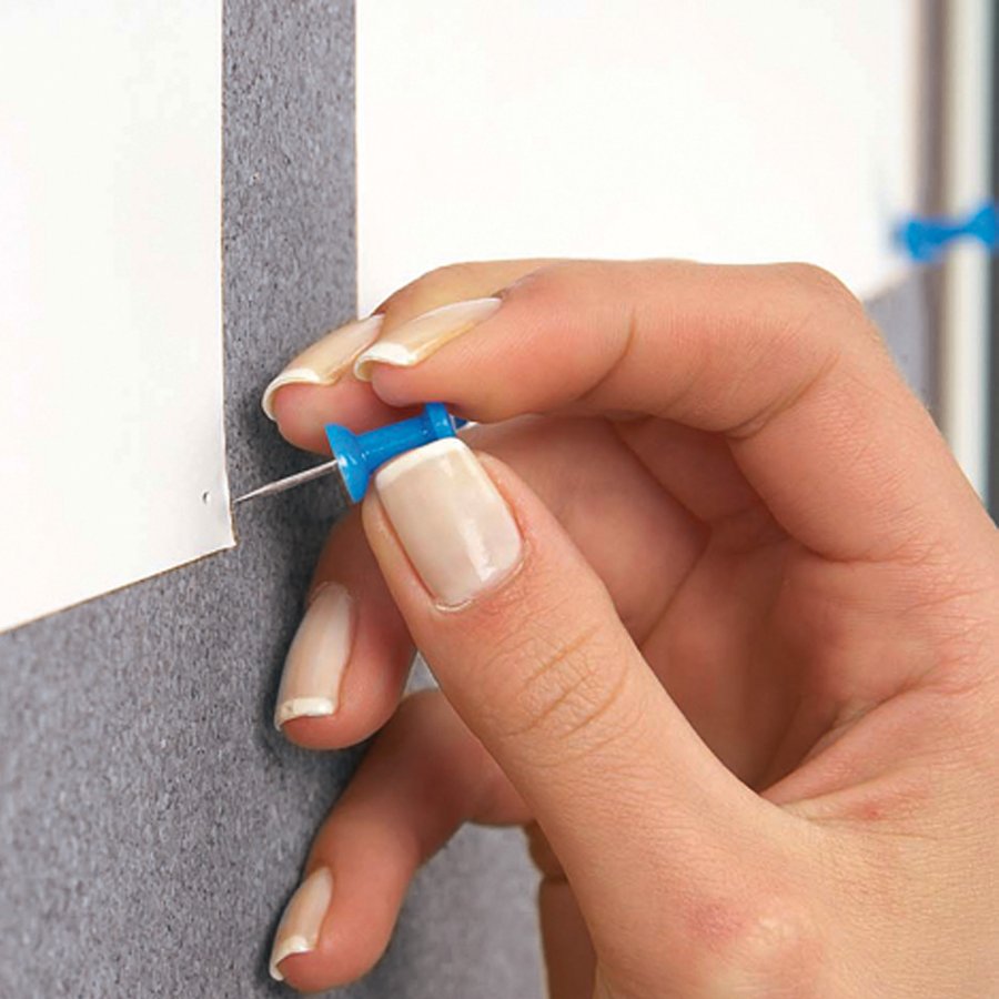 H&auml;ngeschrank/Infobox mit Schloss und Filzr&uuml;ckwand, silber - 6xA4