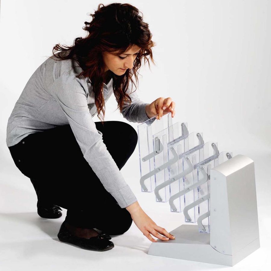 Klappbarer Prospektst&auml;nder - 5xA4 - 21x29,7 cm - grau